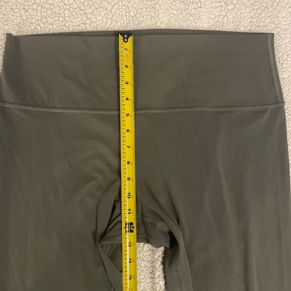 Lululemon Wunder High Rise Tight Leggings Dark Olive Green Size 16 - Picture 4 of 7